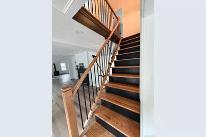 485 Long Island Avenue, Medford, NY 11763 - Photo 10