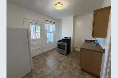 31 Garfield Street #3R, Yonkers, NY 10701 - Photo 2