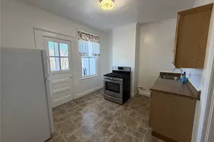 31 Garfield St, Yonkers, NY 10701 - Photo 2
