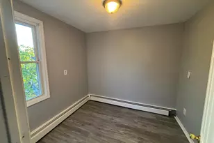 42 Maple St, Walden, NY 12586 - Photo 10