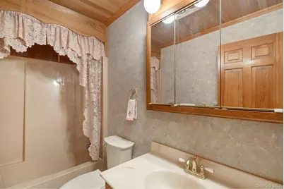 6 Woodvale Street, Sag Harbor, NY 11963 - Photo 10