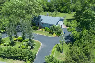 230 Richards Ln, Hewlett, NY 11557 - Photo 2