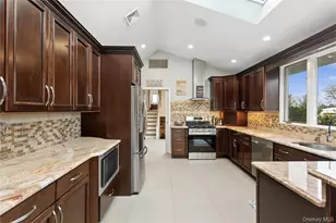 230 Richards Ln, Hewlett, NY 11557 - Photo 16