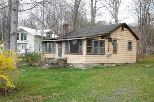 213 Lake Shore Dr, Pine Bush, NY 12566 - Photo 2
