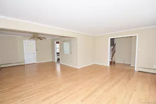 283 Princeton Rd, Rockville Centre, NY 11570 - Photo 10