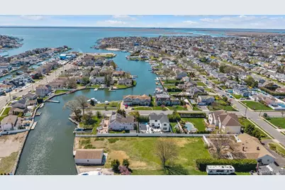 119 Ocean Avenue, Massapequa, NY 11758 - Photo 30