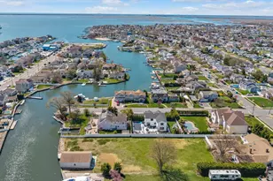 119 Ocean Ave, Massapequa, NY 11758 - Photo 30