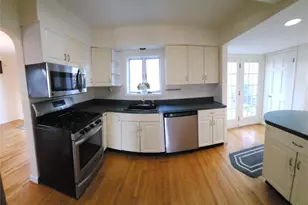 142 Morris Pkwy, Valley Stream, NY 11580 - Photo 12