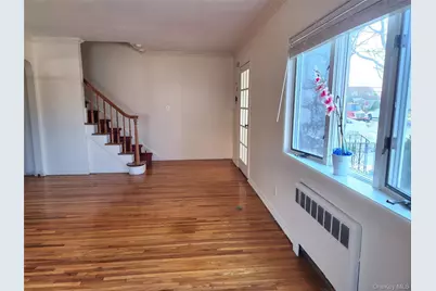 142 Morris Parkway, Valley Stream, NY 11580 - Photo 6