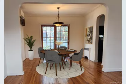 142 Morris Parkway, Valley Stream, NY 11580 - Photo 8