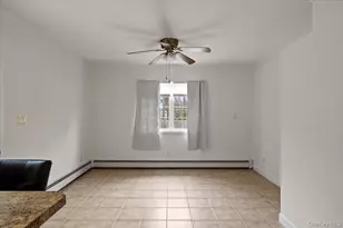 28 Cherokee Ave, West Islip, NY 11795 - Photo 24