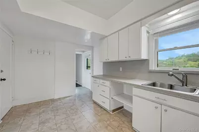 295 Columbus Avenue, West Harrison, NY 10604 - Photo 12