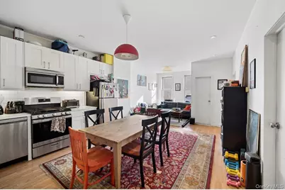 552 Grandview Avenue, Ridgewood, NY 11385 - Photo 18