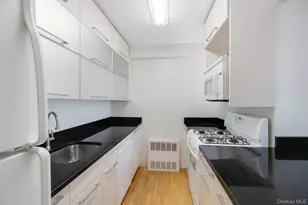 1065 Vermont St, Brooklyn, NY 11207 - Photo 2