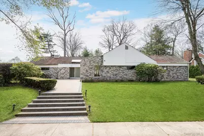 1 Somerset Drive N, Great Neck, NY 11020 - Photo 1