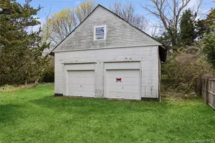 56 Inlet Road W, Hampton Bays, NY 11946 - Photo 26