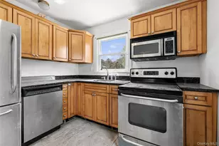 56 Inlet Road W, Hampton Bays, NY 11946 - Photo 12