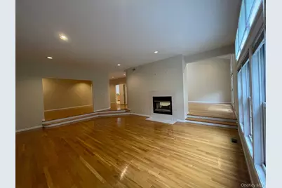 163 Doral Court, Roslyn, NY 11576 - Photo 8
