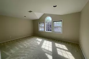 163 Doral Ct, Roslyn, NY 11576 - Photo 12