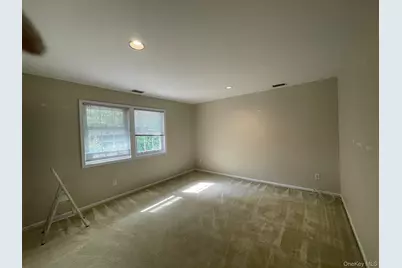 163 Doral Court, Roslyn, NY 11576 - Photo 14