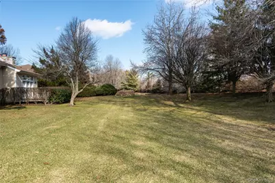163 Doral Court, Roslyn, NY 11576 - Photo 18