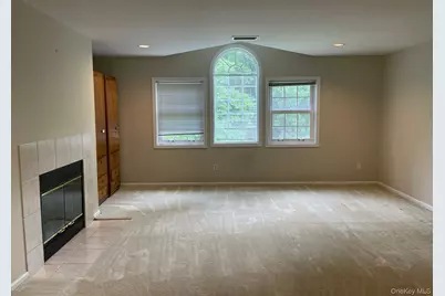 163 Doral Court, Roslyn, NY 11576 - Photo 10