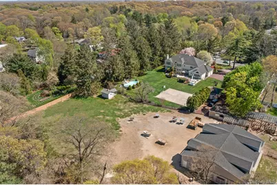 379 Smith Road, Ronkonkoma, NY 11779 - Photo 32