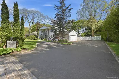 35 Elm Drive, East Hills, NY 11576 - Photo 6