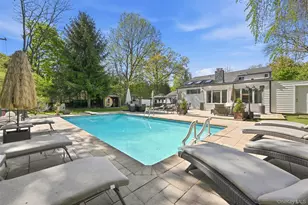 35 Elm Dr, East Hills, NY 11576 - Photo 2
