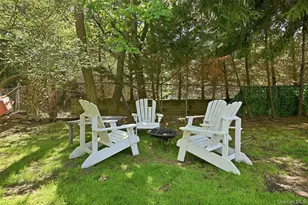 35 Elm Dr, East Hills, NY 11576 - Photo 34
