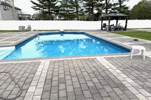 130 Cedar Dr, Bay Shore, NY 11706 - Photo 16