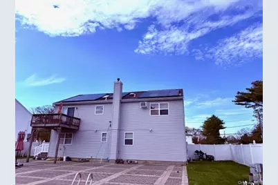 130 Cedar Drive, Bay Shore, NY 11706 - Photo 18