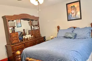 130 Cedar Dr, Bay Shore, NY 11706 - Photo 10