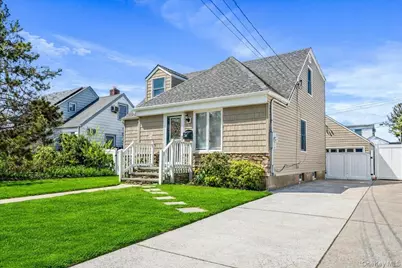369 Yale Road, Garden City, NY 11530 - Photo 2