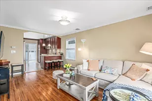 369 Yale Rd, Garden City, NY 11530 - Photo 4