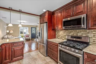 369 Yale Rd, Garden City, NY 11530 - Photo 6