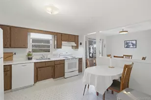 7 Woodland Cir, Hyde Park, NY 12538 - Photo 8