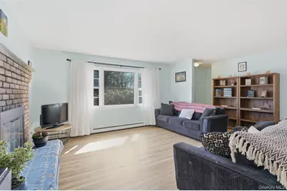 7 Woodland Circle, Hyde Park, NY 12538 - Photo 6