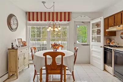 7 Dearborn Road, West Nyack, NY 10994 - Photo 8