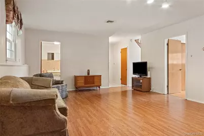7 Dearborn Road, West Nyack, NY 10994 - Photo 22