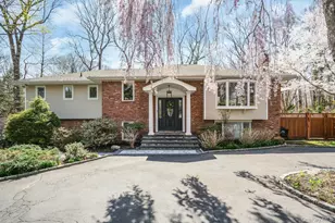 99 Village Hill Dr, Dix Hills, NY 11746 - Photo 2