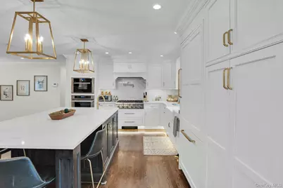 99 Village Hill Drive, Dix Hills, NY 11746 - Photo 22