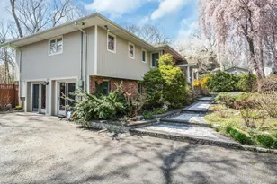 99 Village Hill Dr, Dix Hills, NY 11746 - Photo 8