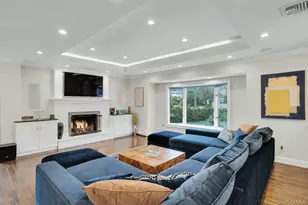99 Village Hill Dr, Dix Hills, NY 11746 - Photo 12