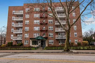 415 Gramatan Ave, Mount Vernon, NY 10552 - Photo 1
