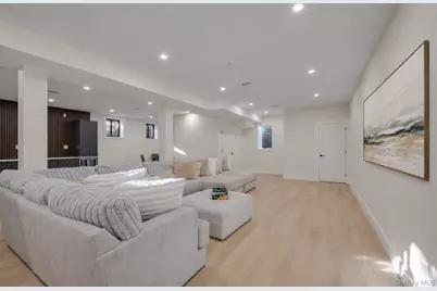 17 Woodbury Road, Woodbury, NY 11797 - Photo 22
