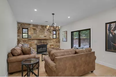 17 Woodbury Road, Woodbury, NY 11797 - Photo 4