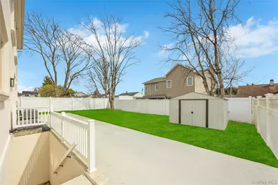 157 4th Street, Hicksville, NY 11801 - Photo 20