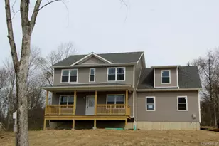 34 Tamarack Dr, Newburgh, NY 12550 - Photo 8