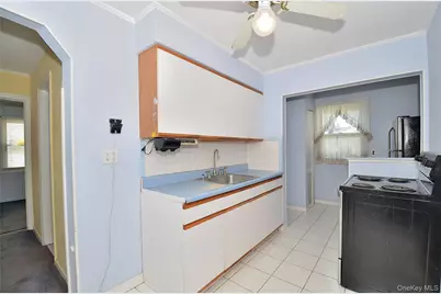 24 Linden Boulevard, Hicksville, NY 11801 - Photo 10
